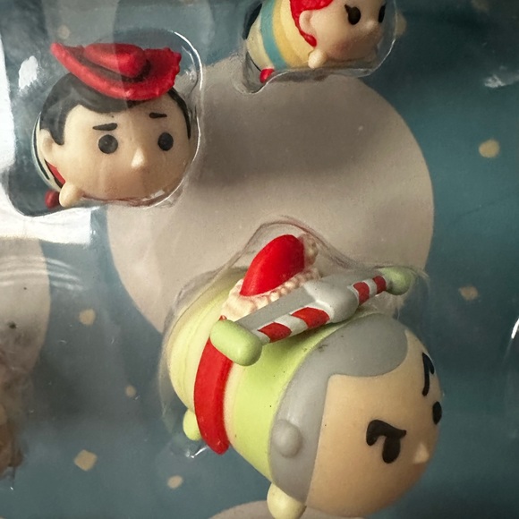 Disney 100 Retro Rewind Tsum Tsums - Picture 3 of 8